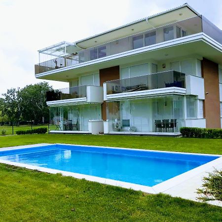 Elegant Apartman Siofok Luaran gambar
