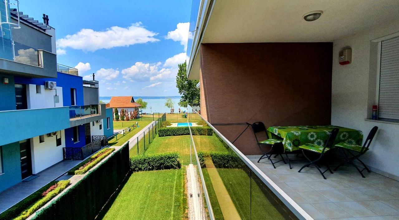 Elegant Apartman Siofok Luaran gambar