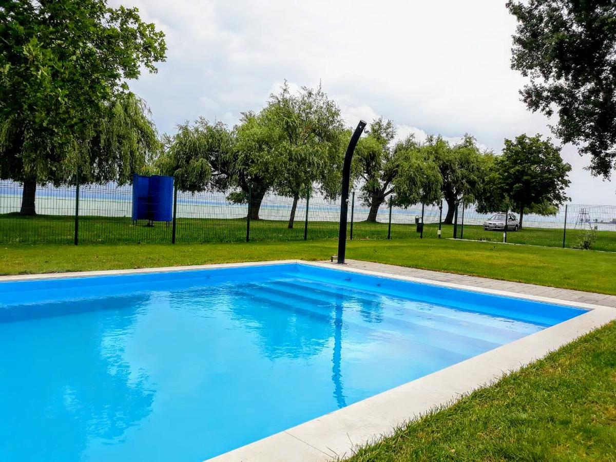 Elegant Apartman Siofok Luaran gambar